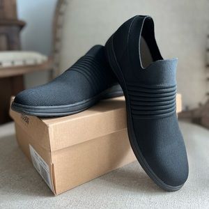 Array Sport Gabby Black Knit Pull-on Sneaker